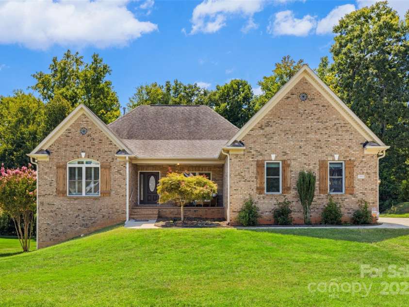 1593 Worthington Crossing, Rock Hill, SC 29732.  MLS# CAR4301171, YatesRealty ID 899. 