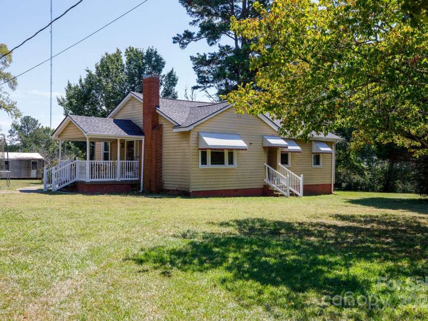 965 Pine Ridge Road, Chester, SC 29706.  MLS# CAR4301158, YatesRealty ID 899. 