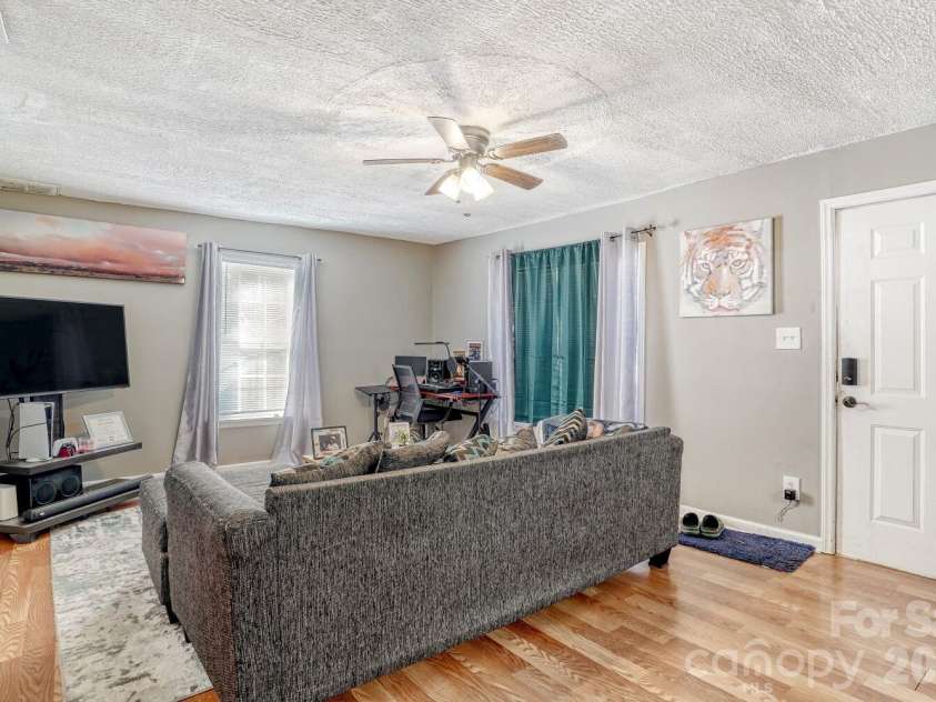 409 Norment Avenue, Gastonia, NC 28052.  MLS# CAR4366124, YatesRealty ID 8991. 