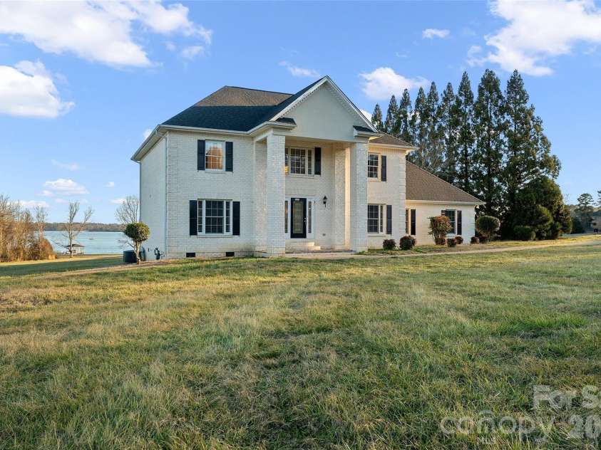 307 Cross Creek Drive, Cherryville, NC 28021.  MLS# CAR4335471, YatesRealty ID 8992. 