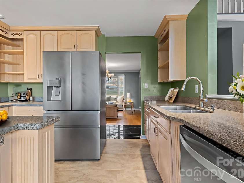 307 Cross Creek Drive, Cherryville, NC 28021.  MLS# CAR4335471, YatesRealty ID 8992. 