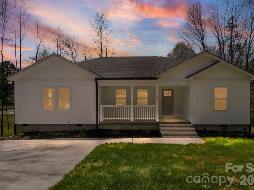 909 Pennington Road, Albemarle, NC 28001.  MLS# CAR4360916, YatesRealty ID 8993. 