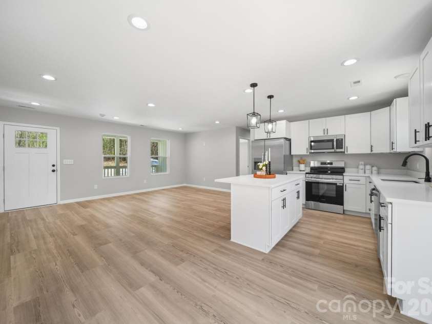 909 Pennington Road, Albemarle, NC 28001.  MLS# CAR4360916, YatesRealty ID 8993. 