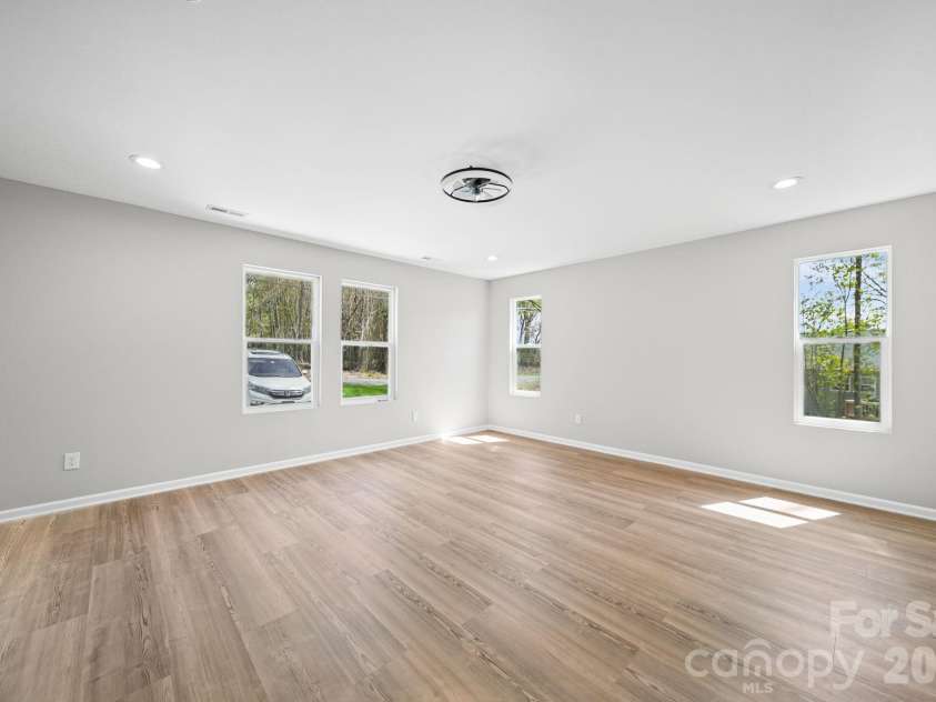 909 Pennington Road, Albemarle, NC 28001.  MLS# CAR4360916, YatesRealty ID 8993. 