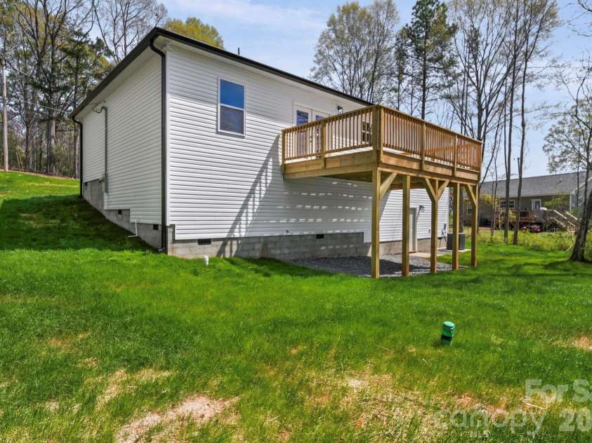 909 Pennington Road, Albemarle, NC 28001.  MLS# CAR4360916, YatesRealty ID 8993. 