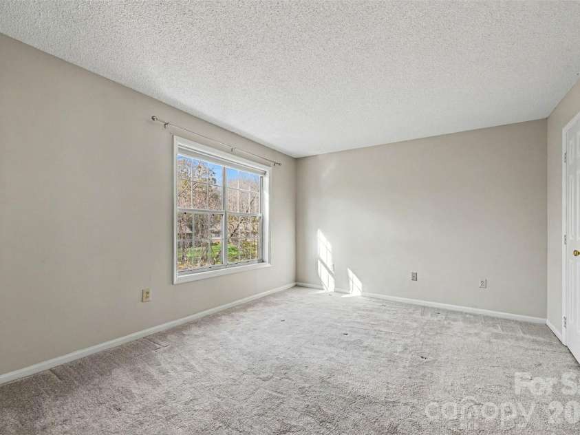 203 Heritage Parkway, Fort Mill, SC 29715.  MLS# CAR4358088, YatesRealty ID 8994. 