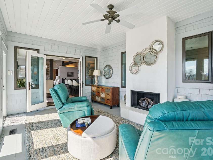 133 Falls Summit Road, Hendersonville, NC 28739.  MLS# CAR4356155, YatesRealty ID 8995. 