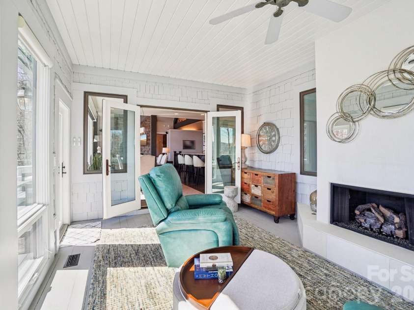 133 Falls Summit Road, Hendersonville, NC 28739.  MLS# CAR4356155, YatesRealty ID 8995. 