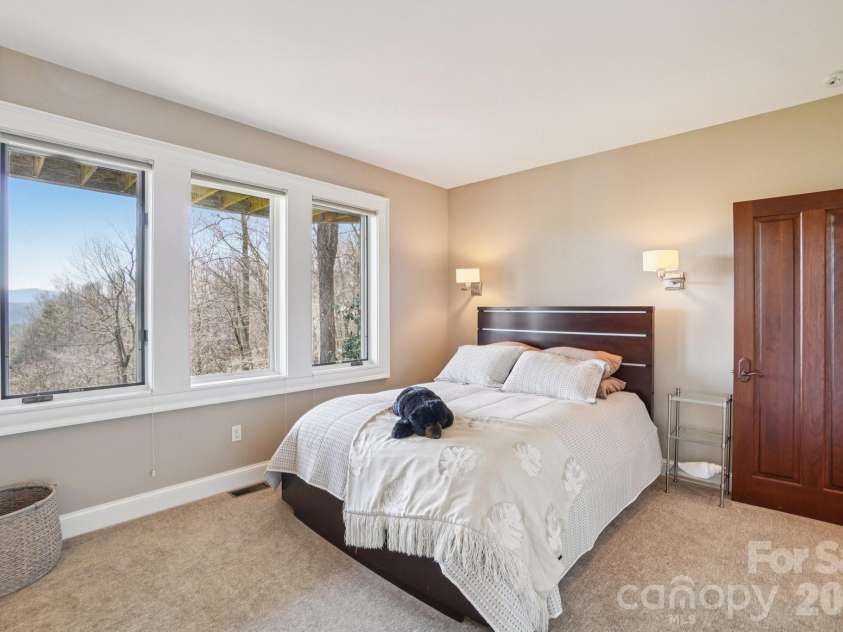 133 Falls Summit Road, Hendersonville, NC 28739.  MLS# CAR4356155, YatesRealty ID 8995. 
