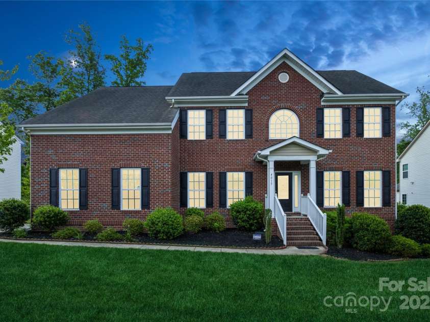 4015 Amber Leigh Way Drive, Charlotte, NC 28269.  MLS# CAR4251417, YatesRealty ID 8995. 
