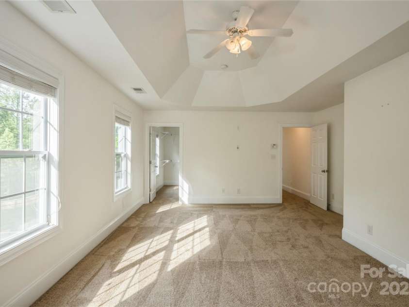 4015 Amber Leigh Way Drive, Charlotte, NC 28269.  MLS# CAR4251417, YatesRealty ID 8995. Primary Bedroom Retreat