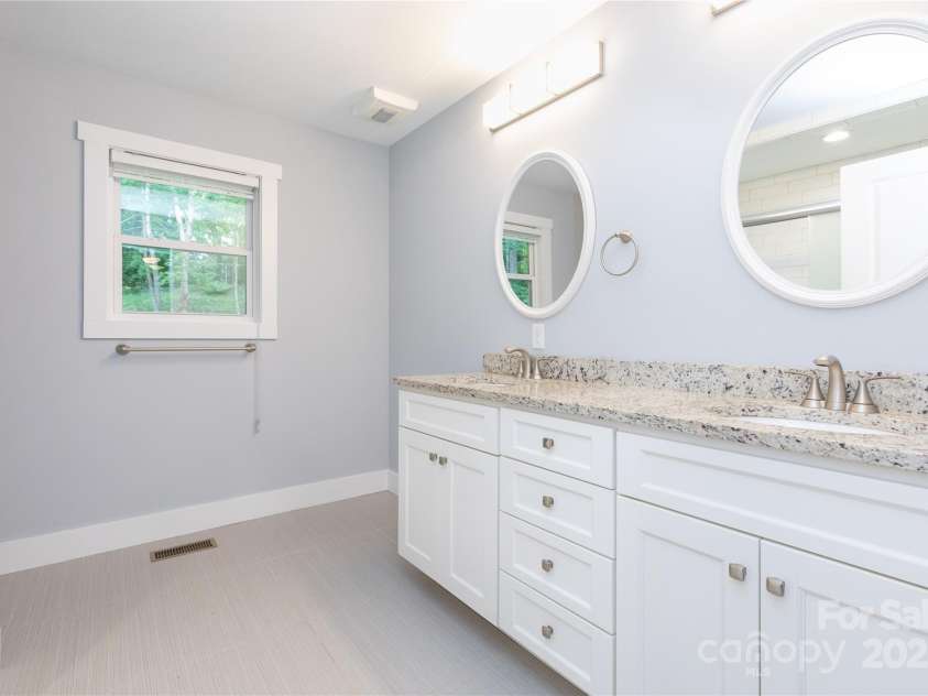 17 Mayfair Place, Arden, NC 28704.  MLS# CAR4171506, YatesRealty ID 8998. 