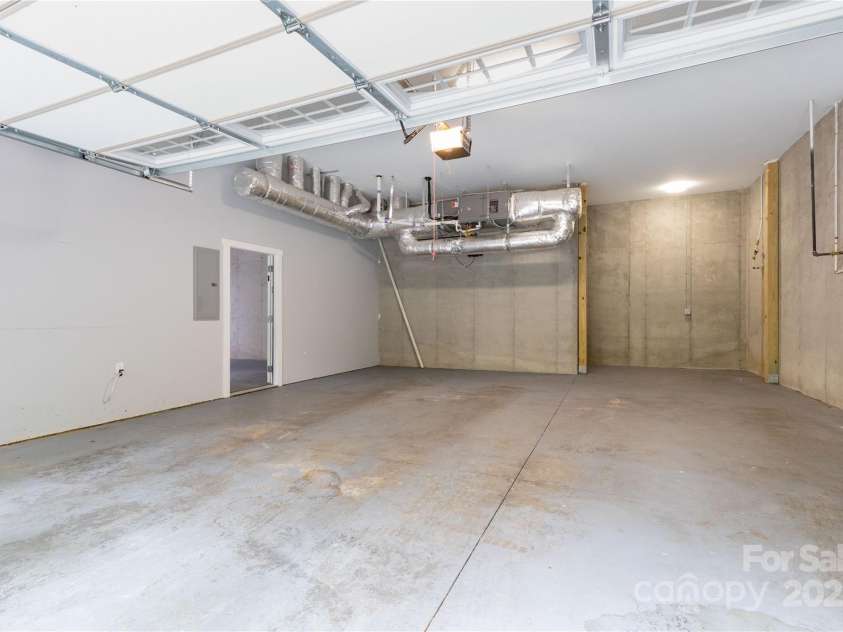 17 Mayfair Place, Arden, NC 28704.  MLS# CAR4171506, YatesRealty ID 8998. 