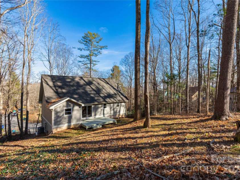 17 Mayfair Place, Arden, NC 28704.  MLS# CAR4171506, YatesRealty ID 8998. 
