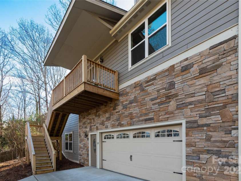 17 Mayfair Place, Arden, NC 28704.  MLS# CAR4171506, YatesRealty ID 8998. 