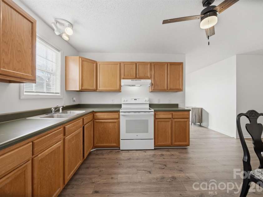828 Cline Avenue, Valdese, NC 28690.  MLS# CAR4358785, YatesRealty ID 8999. 