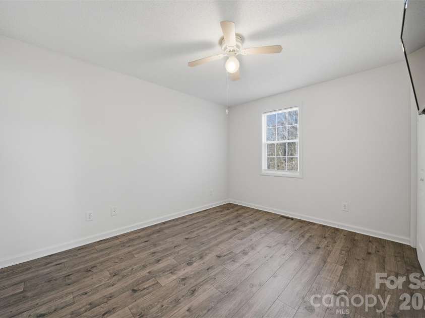 828 Cline Avenue, Valdese, NC 28690.  MLS# CAR4358785, YatesRealty ID 8999. 
