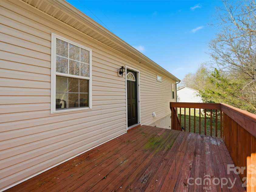 828 Cline Avenue, Valdese, NC 28690.  MLS# CAR4358785, YatesRealty ID 8999. 