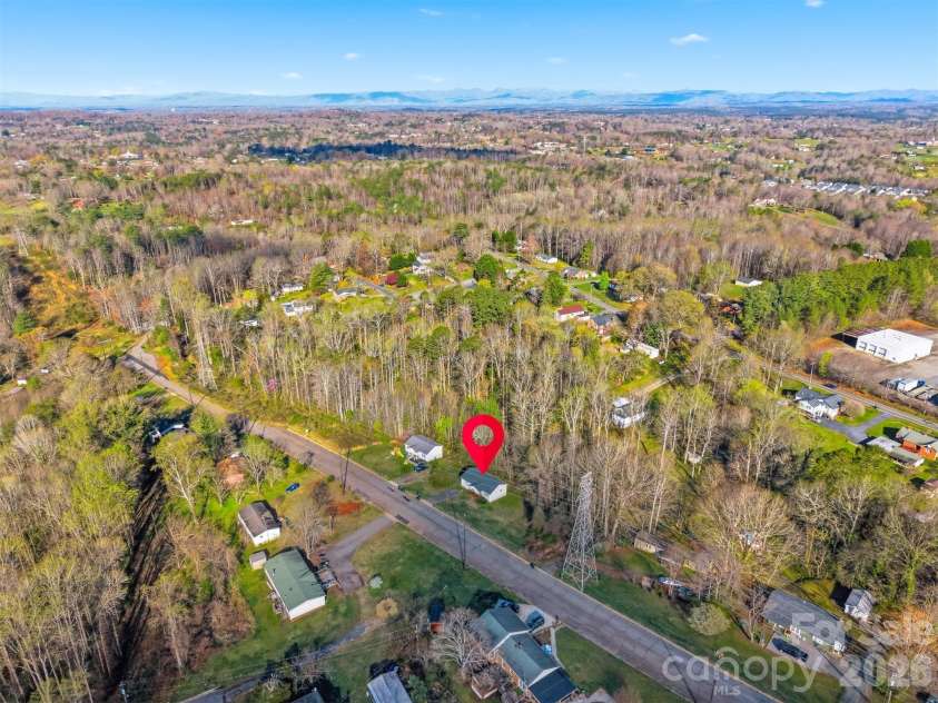 828 Cline Avenue, Valdese, NC 28690.  MLS# CAR4358785, YatesRealty ID 8999. 