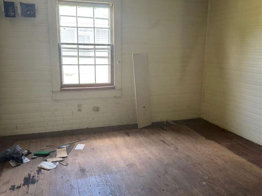 204 13th Street, Belmont, NC 28012.  MLS# CAR4257647, YatesRealty ID 9. 