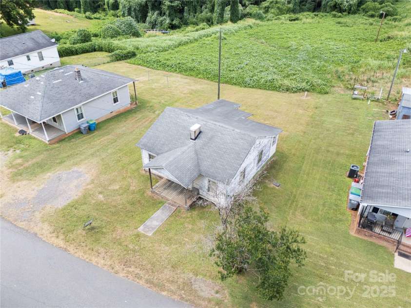 204 13th Street, Belmont, NC 28012.  MLS# CAR4257647, YatesRealty ID 9. 