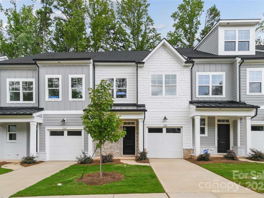 3158 Finchborough Court, Charlotte, NC 28269.  MLS# CAR4223422, YatesRealty ID 900. 