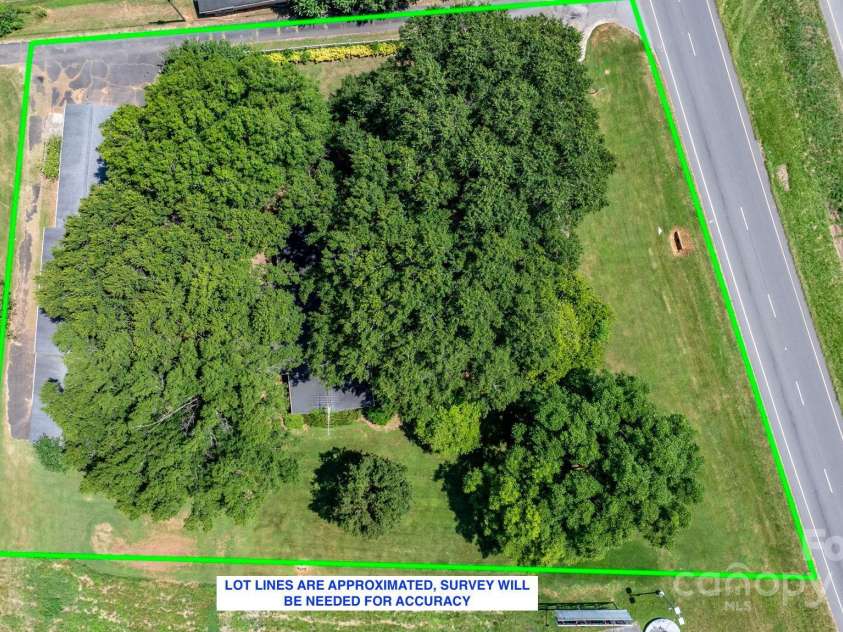 4002 Hickory Boulevard, Granite Falls, NC 28630.  MLS# CAR4265379, YatesRealty ID 900. 