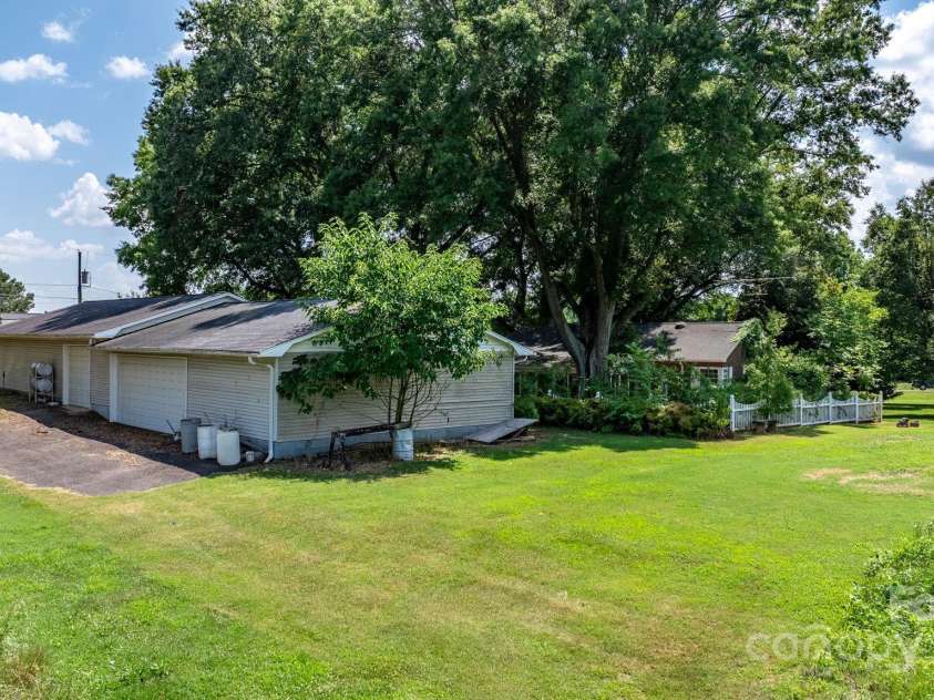 4002 Hickory Boulevard, Granite Falls, NC 28630.  MLS# CAR4265379, YatesRealty ID 900. Detached Garage Rear