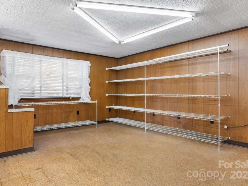 4002 Hickory Boulevard, Granite Falls, NC 28630.  MLS# CAR4265379, YatesRealty ID 900. Heated Garage Space - Salon