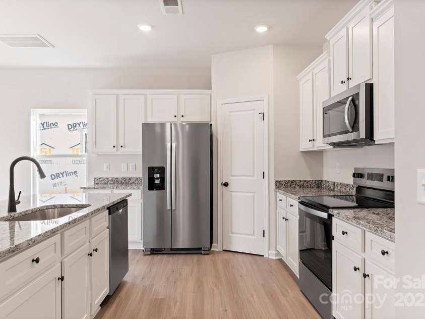 3422 Saddlebred Drive, Gastonia, NC 28052.  MLS# CAR4226162, YatesRealty ID 9000. 