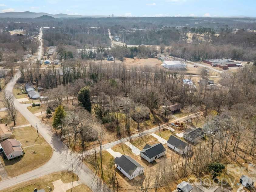 398 Brice Street, Kings Mountain, NC 28086.  MLS# CAR4345960, YatesRealty ID 9000. 