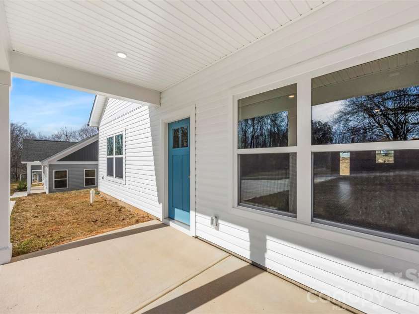 398 Brice Street, Kings Mountain, NC 28086.  MLS# CAR4345960, YatesRealty ID 9000. 