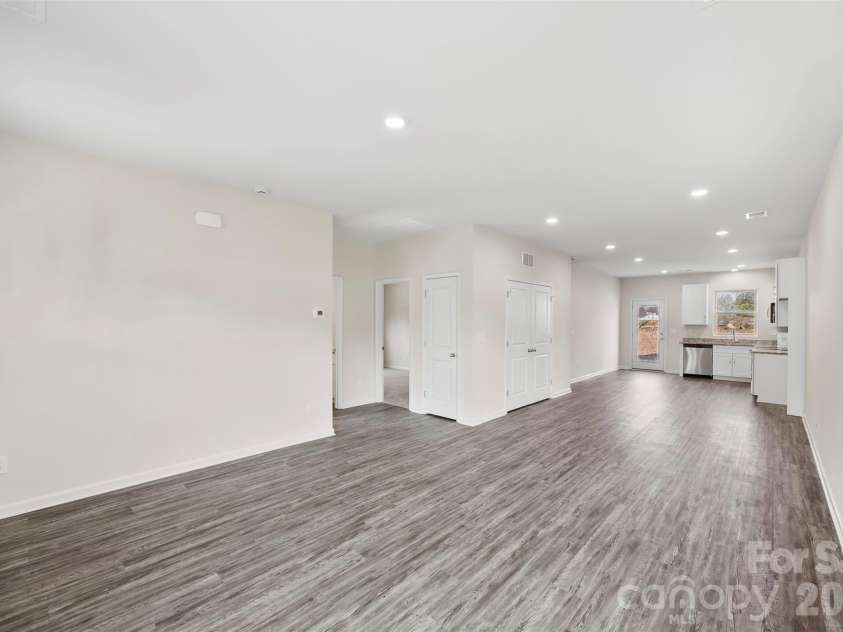 398 Brice Street, Kings Mountain, NC 28086.  MLS# CAR4345960, YatesRealty ID 9000. 