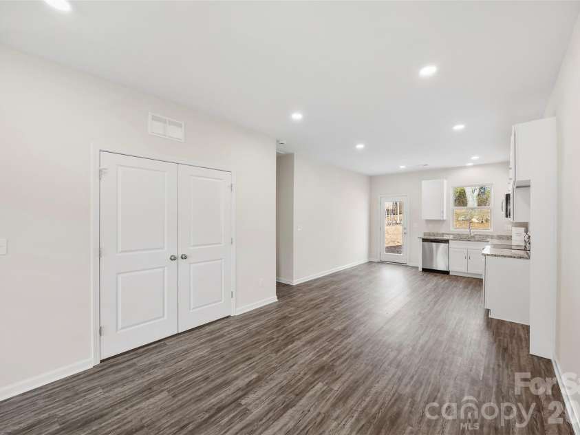 398 Brice Street, Kings Mountain, NC 28086.  MLS# CAR4345960, YatesRealty ID 9000. 