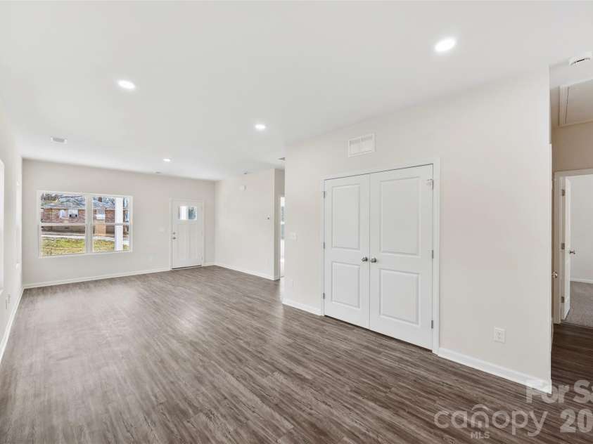 398 Brice Street, Kings Mountain, NC 28086.  MLS# CAR4345960, YatesRealty ID 9000. 