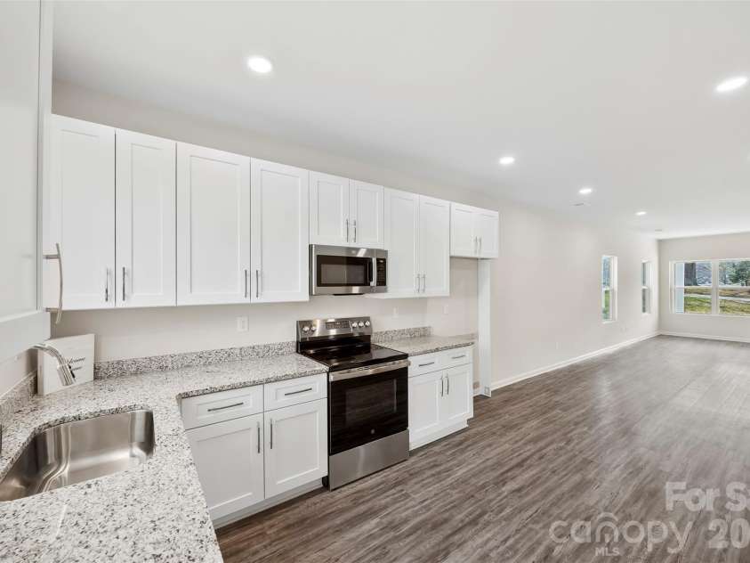 398 Brice Street, Kings Mountain, NC 28086.  MLS# CAR4345960, YatesRealty ID 9000. 