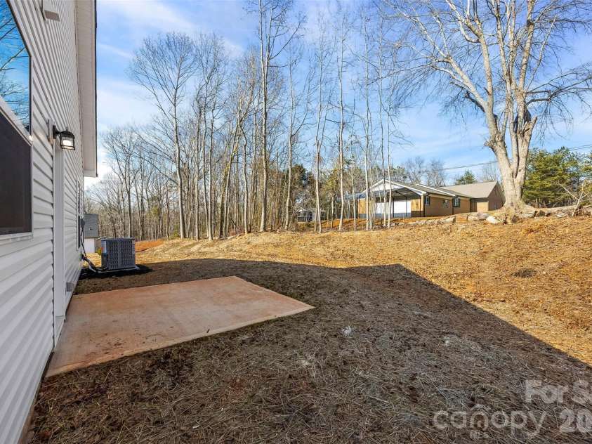 398 Brice Street, Kings Mountain, NC 28086.  MLS# CAR4345960, YatesRealty ID 9000. 