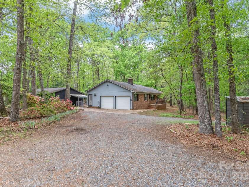 111 Pine Grove Church Road, Concord, NC 28025.  MLS# CAR4245554, YatesRealty ID 9001. 