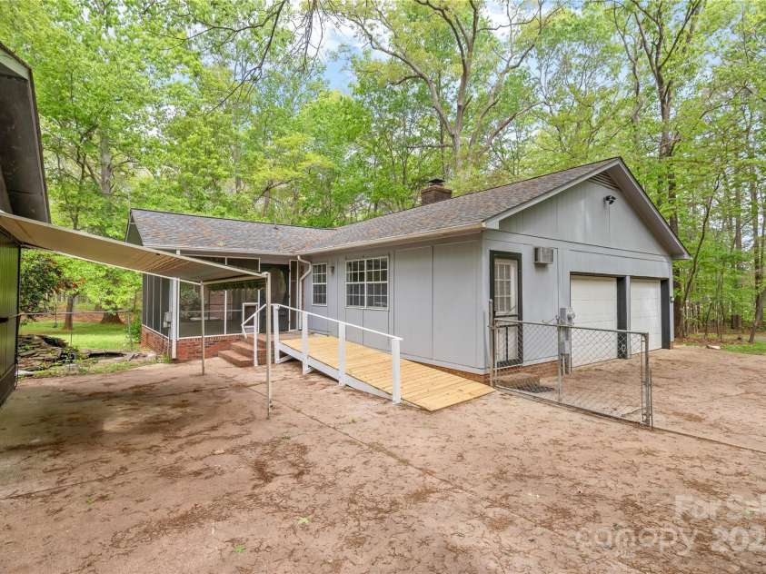 111 Pine Grove Church Road, Concord, NC 28025.  MLS# CAR4245554, YatesRealty ID 9001. 