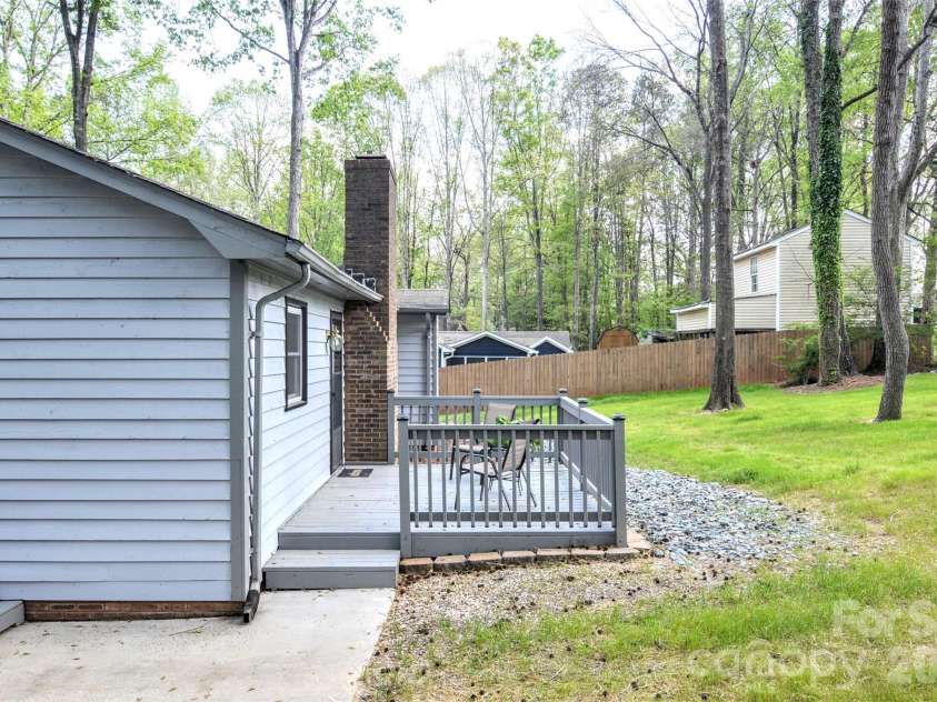 3916 Wonderland Drive, Matthews, NC 28104.  MLS# CAR4365192, YatesRealty ID 9002. 