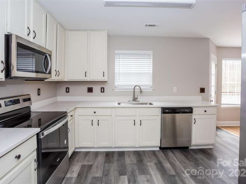 240 Bluffton Road, Mooresville, NC 28115.  MLS# CAR4242501, YatesRealty ID 9003. 
