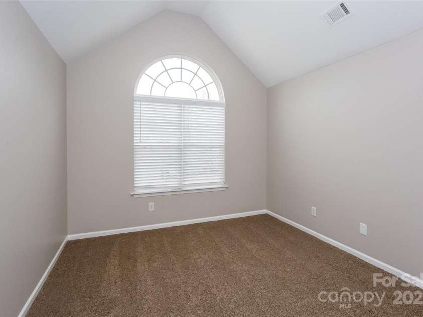 240 Bluffton Road, Mooresville, NC 28115.  MLS# CAR4242501, YatesRealty ID 9003. 