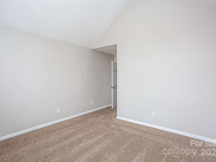 240 Bluffton Road, Mooresville, NC 28115.  MLS# CAR4242501, YatesRealty ID 9003. 