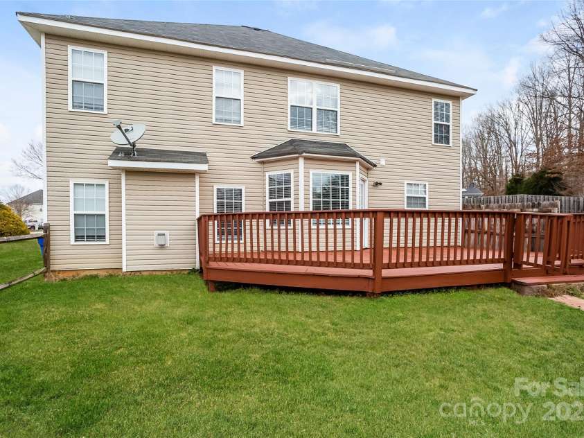 240 Bluffton Road, Mooresville, NC 28115.  MLS# CAR4242501, YatesRealty ID 9003. 