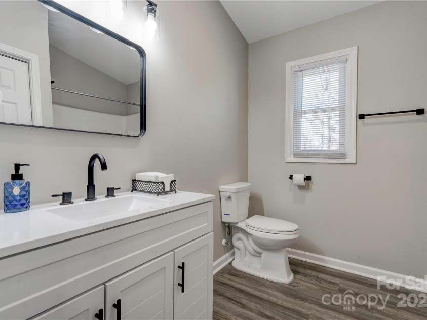 108 Spiral Lane, Shelby, NC 28152.  MLS# CAR4231085, YatesRealty ID 9004. Bathroom 2