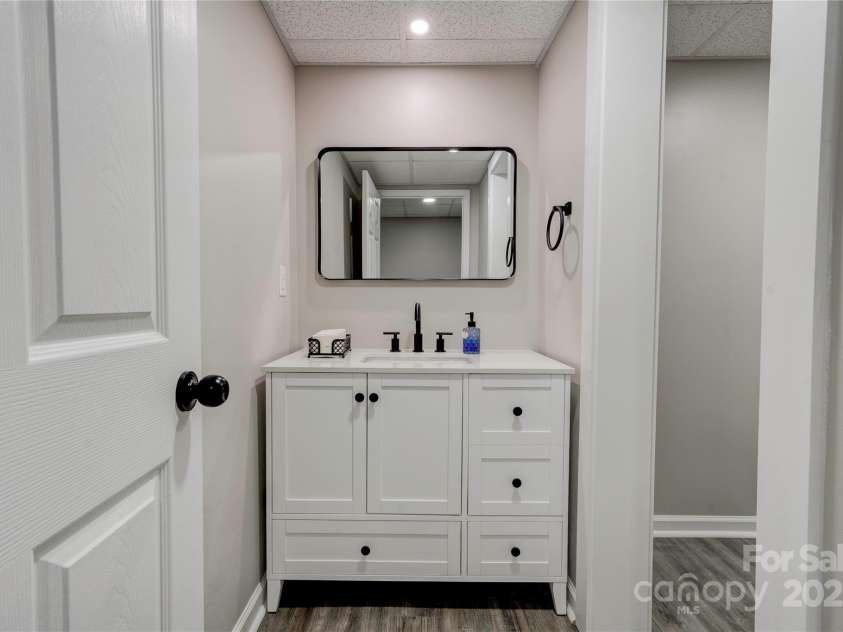 108 Spiral Lane, Shelby, NC 28152.  MLS# CAR4231085, YatesRealty ID 9004. Bathroom 3