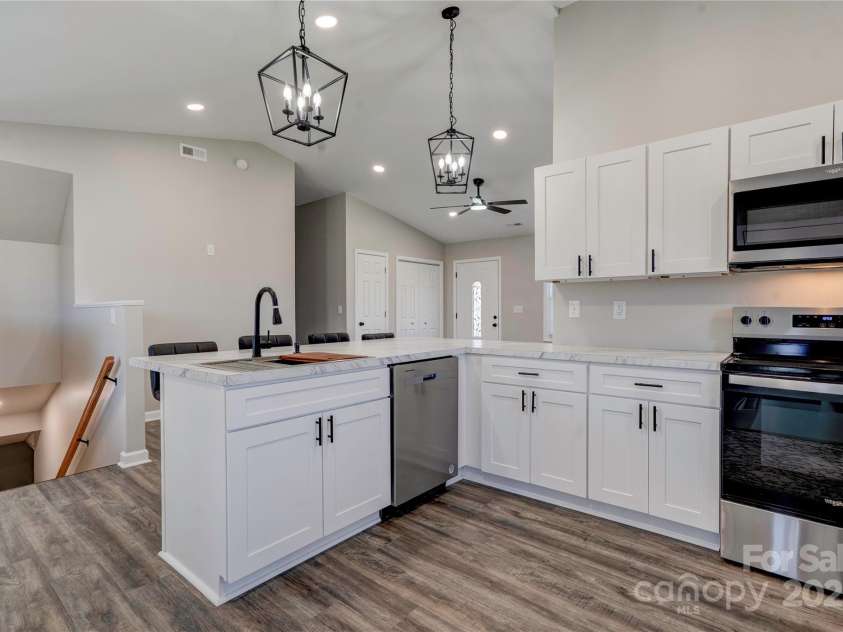 108 Spiral Lane, Shelby, NC 28152.  MLS# CAR4231085, YatesRealty ID 9004. Kitchen