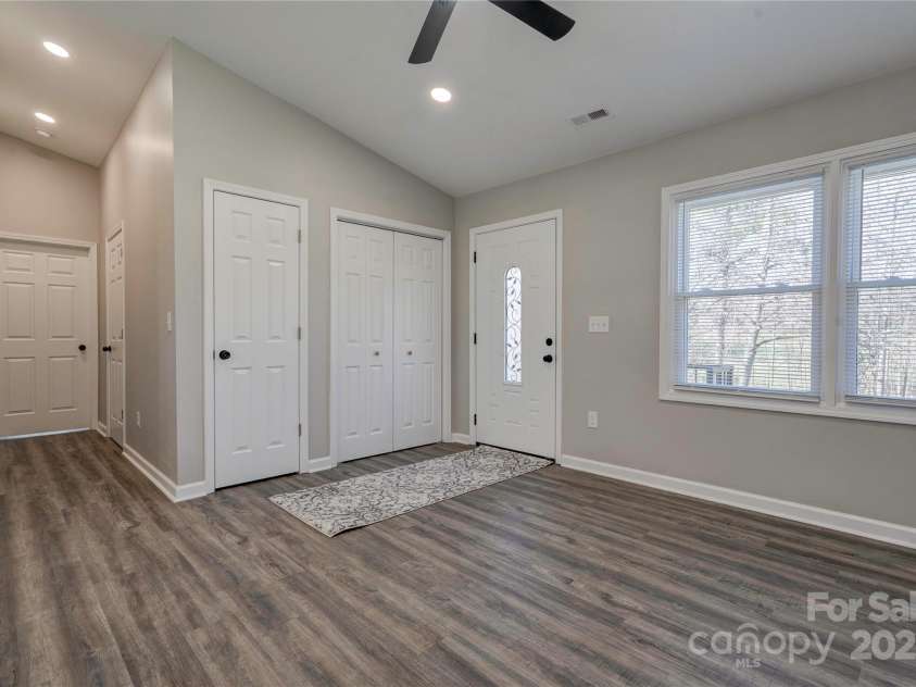 108 Spiral Lane, Shelby, NC 28152.  MLS# CAR4231085, YatesRealty ID 9004. Living Room