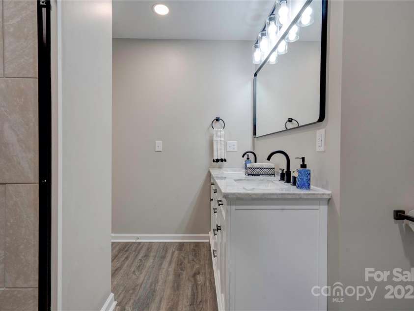 108 Spiral Lane, Shelby, NC 28152.  MLS# CAR4231085, YatesRealty ID 9004. Primary Bathroom