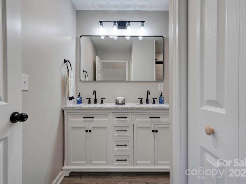 108 Spiral Lane, Shelby, NC 28152.  MLS# CAR4231085, YatesRealty ID 9004. Primary Bathroom